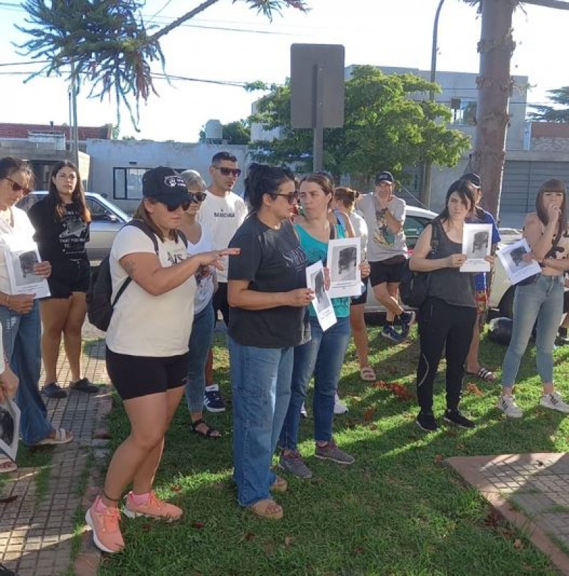 En Sierra Chica volvieron a pedir justicia por el perro asesinado